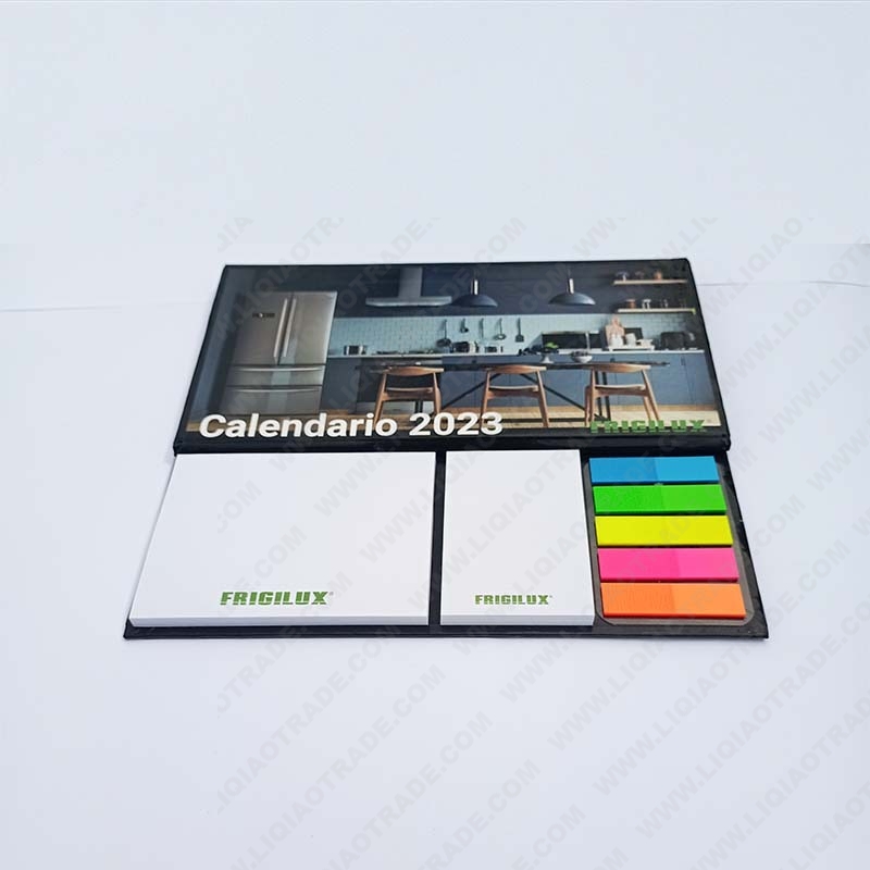 popular type  desktop calendar with sticky note